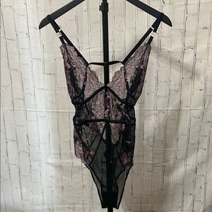 NWT Adore Me Black and Pink Floral Lace Bodysuit. Size 1x